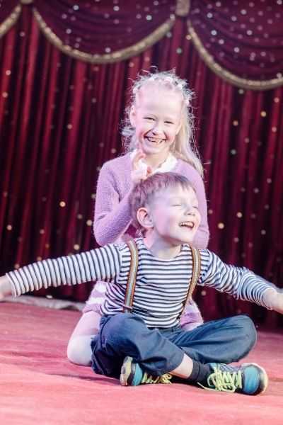 Teatre – Primària (1r a 3r) Teatre – Primària (1r a 3r)